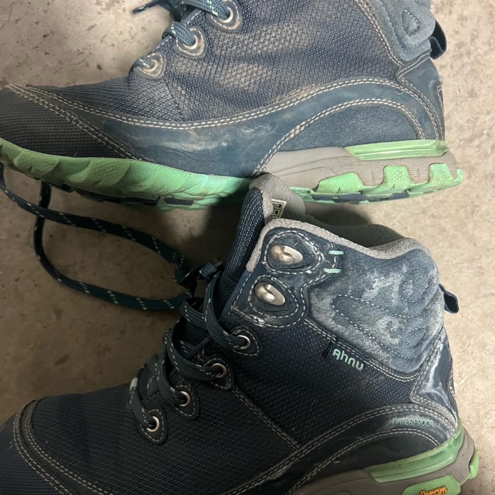 Girls hiking boots - Picture 2 of 4